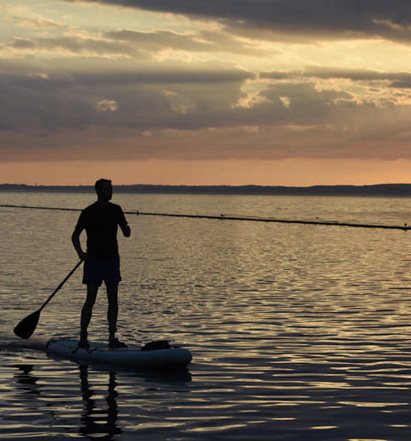 Simon paddleboarding